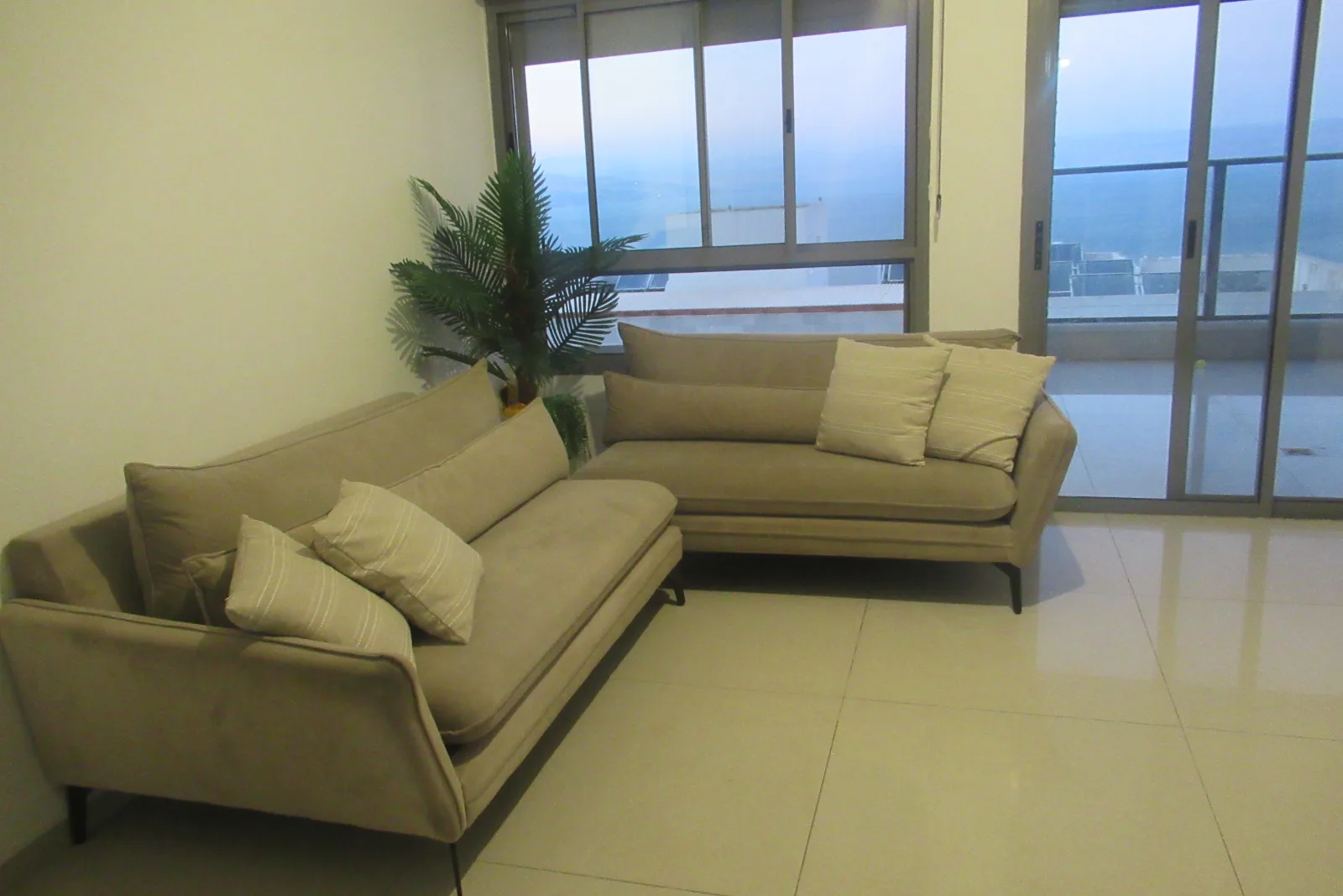 3-room apartment, first line to the sea, in front of the Shitablech